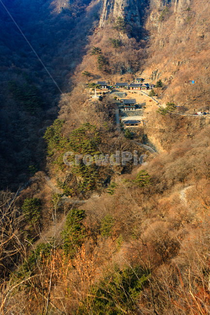 청량사,불교,건축물,종교,환경,자연,풍경,nature,landscape,한국자연풍경,한국자연경관,korea nature landscape,scenery,outdoors,옥외,경치,mountain,산,aerial view,조감도
