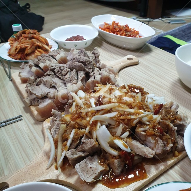 음식,요리,고기,보쌈,수육
