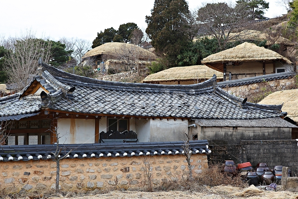 양동마을,한옥,기와집,집,전통집,건물,자연,풍경,옛날집,겨울,한국전통,한국문화,korean traditional,korean culture