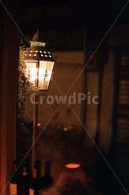 전등,가로수,저녁,밤,불빛,나이트,필름,야경,밤,풍경,nightscape,night,landscape,감성,sensible,feeling,인테리어,실내디자인,interior design,lamp post,램프 포스트