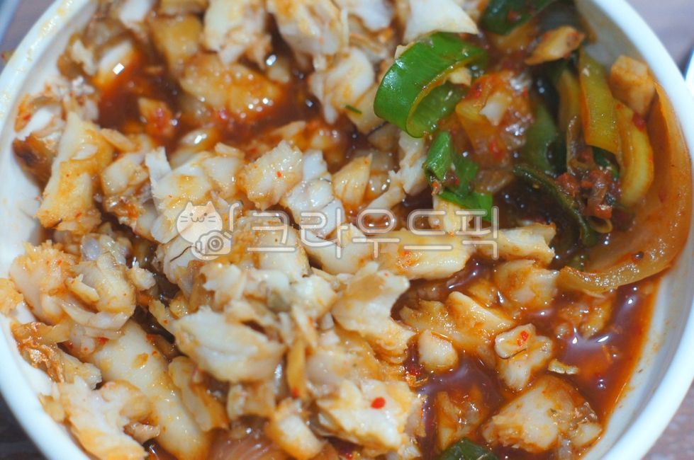 ,stewedjejubeltfish,plating,Braised cutlassfish,local food,fishdishes,Jeju local food,jejulocalfood,fishcuisin,galchijorim,Korean food,kfood,cooking,foodpresentation,seafood,food,braisedcutlassfish,fish dishes,Jeju braised cutlassfish,fish,Plating,localfo