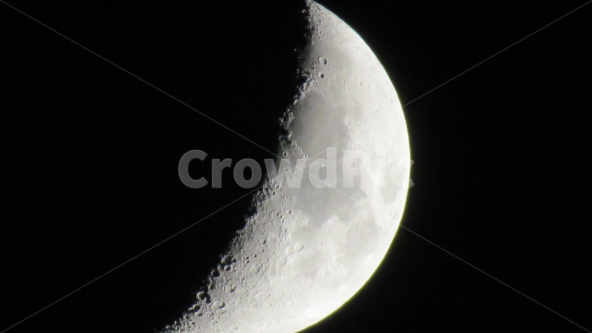달,반달,moon,달확대,밤하늘,야경,밤,풍경,nightscape,night,landscape,astronomy,천문학,universe,우주,nature,자연,outdoors,옥외,outer space,대기권 밖
