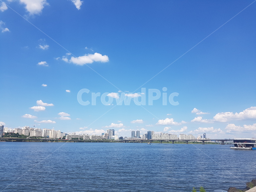 하늘,한강,강,물,파랑,구름,수평,blue,river,ciry,도시,seoul,sky,cloud,clouds,청량,청량감,청량함