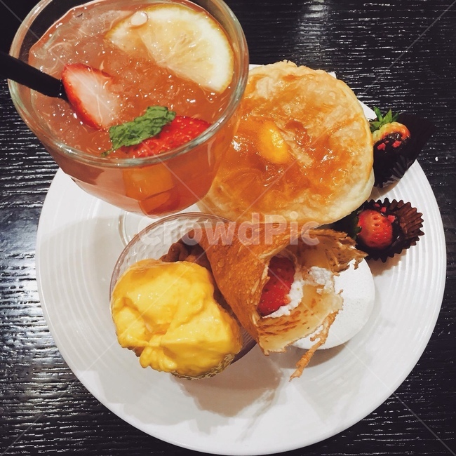 딸기,디저트,음식,strawberry,dessert,sweetness,음식,식재료,요리,food,cook,meal,dishes,food reserves,디저트,간식,후식,dessert,snack