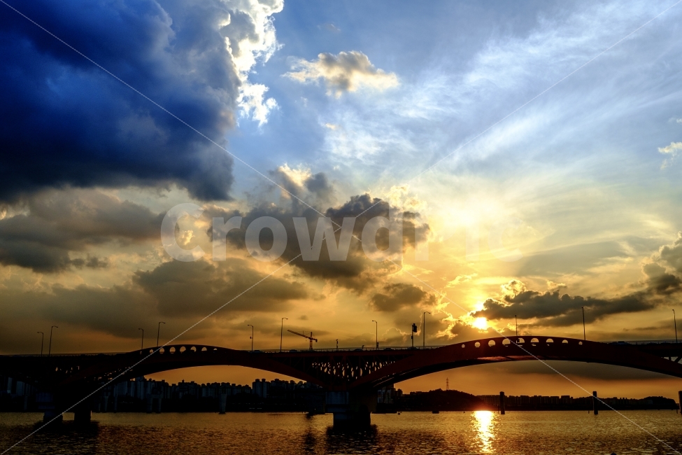 한강,풍경,스냅,노을,해질녁,fujifilm,xe1,도시,풍경,city,landscape,실루엣,그림자,silhouette,shadow,nature,자연,outdoors,옥외,sunlight,햇빛,bridge,다리,building,건물