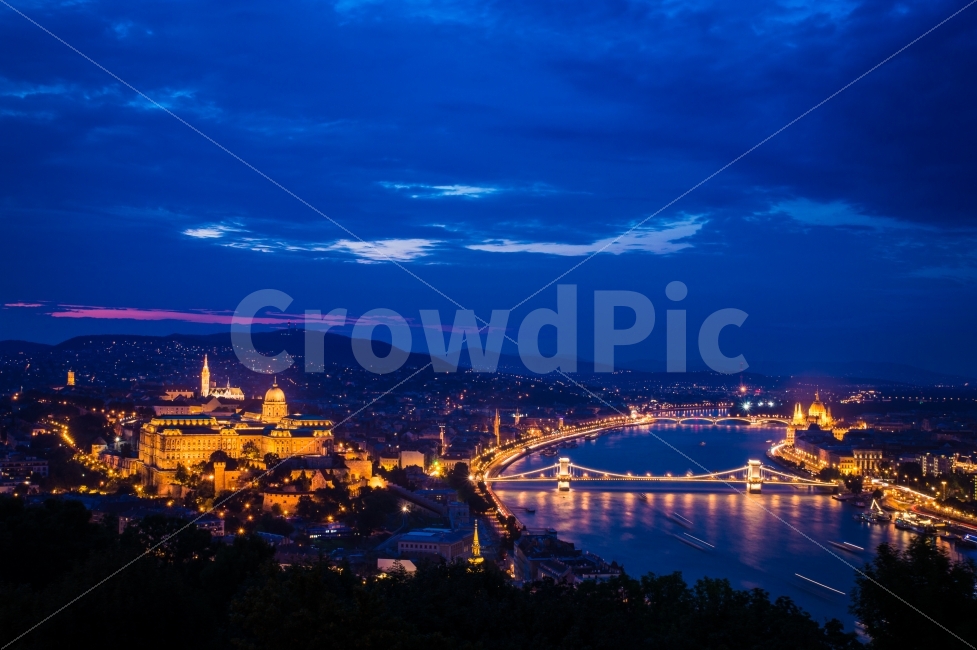 부다페스트,유럽여행,유럽,부다왕궁,세체니,야경,여행,BUDAPEST,EUROPE,TRAVEL,TRIP,TOUR,BUDACASTLE,CASTLE,BRIDGE,Szecheny,Szechenylanchid,NIGHT,NIGHTVIEW,CITYVIEW,CITY,도시,풍경,LANDSCAPE,BLUE,VIVID,여행사진,도시,풍경,city,landscape,야경,밤,nightscape,night,해외,외국,세계,foreign,oversea,world,색깔,색상,색채,색감,color sense,color sensitivity,feeling of color,경치,nature,자연,outdoors,옥외,scenery,aerial view,조감도