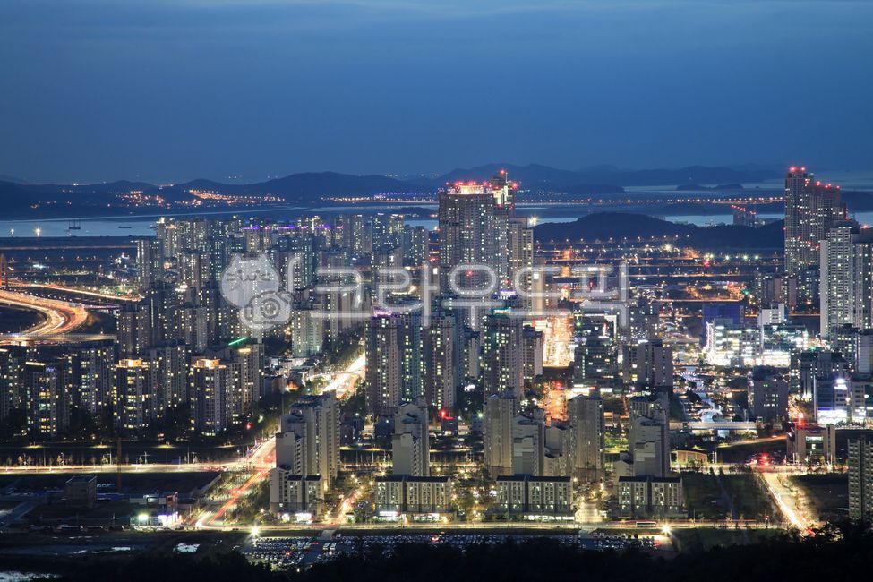 청라국제도시,청라,국제도시,신도시,청라신도시,아파트,집,주택,부동산,빌딩,고층빌딩,고층,고층아파트,하늘,스카이라인,바다,풍경,도시,도심,도시풍경,야경,불빛,커넬웨이,하이뷰,하이앵글,탑뷰,탑앵글,서구,인천,한국,도시,풍경,city,landscape