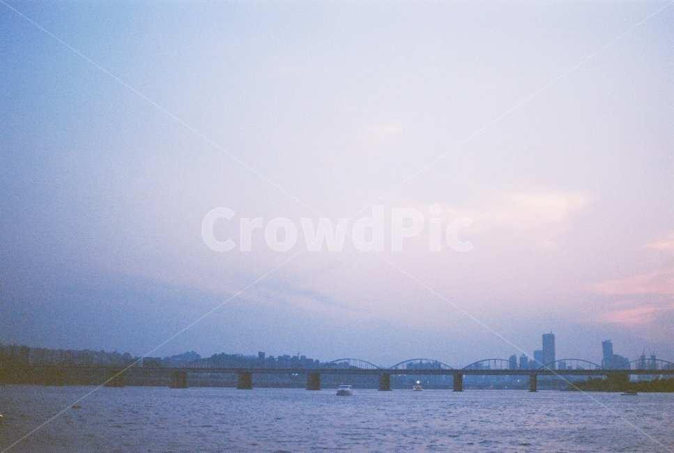 필름사진,필름카메라,컬러필름,한강,풍경,도시,풍경,city,landscape,한국도시풍경,한국도시경관,korea cityscape,감성,sensible,feeling,색깔,색상,색채,색감,color sense,color sensitivity,feeling of color