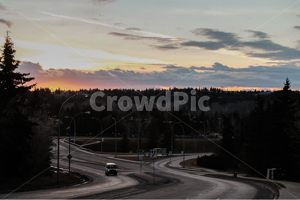 캐나다,canada,에드먼튼,edmonton,알버타,alberta,겨울,쌀쌀,겨울풍경,도로,차도,저녁하늘,노을,도시,풍경,city,landscape,해외,외국,세계,foreign,oversea,world,세계도시풍경,해외도시풍경,외국도시풍경,world cityscape,road,freeway,고속 도로,intersection,교차로