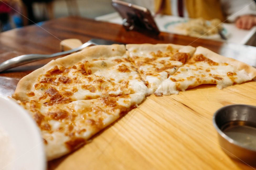 양식,고르곤졸라,피자,고르곤졸라피자,pizza,gorgonzola,음식,식재료,요리,food,cook,meal,dishes,food reserves,양식,서양음식,서양요리,western food,western dishes,western meal,western cook