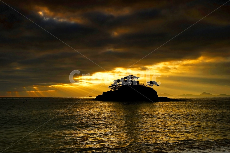 노을,변산반도,솔섬,빛내림,오후빛,landscape,자연,풍경,nature,landscape,land,땅,outdoors,옥외,water,물,shoreline,해안선,sea,바다,ocean,대양,coast,연안