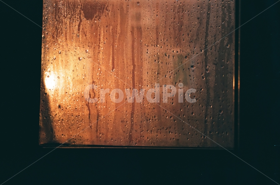 감성사진,감성,빗물,비,rain,창문,emotion,물방울,빛,light,가로등,물줄기,window,감성,sensible,feeling,비,비오는날,rain,rainy