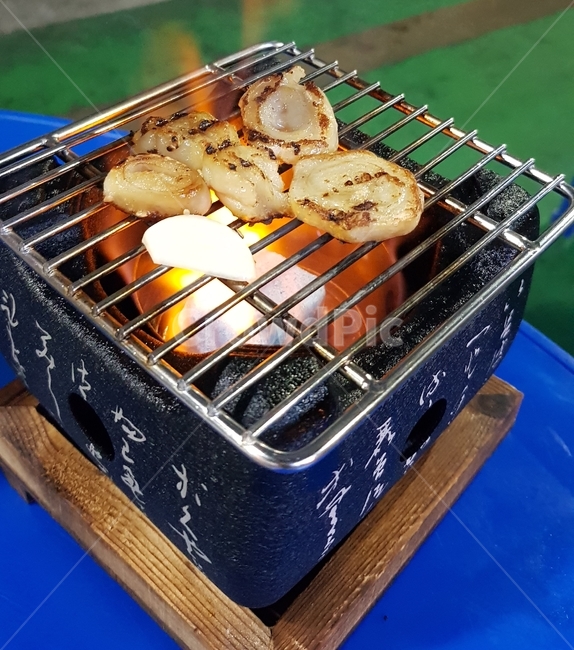 막창,막창구이,화로,미니화로대,마늘,석쇠