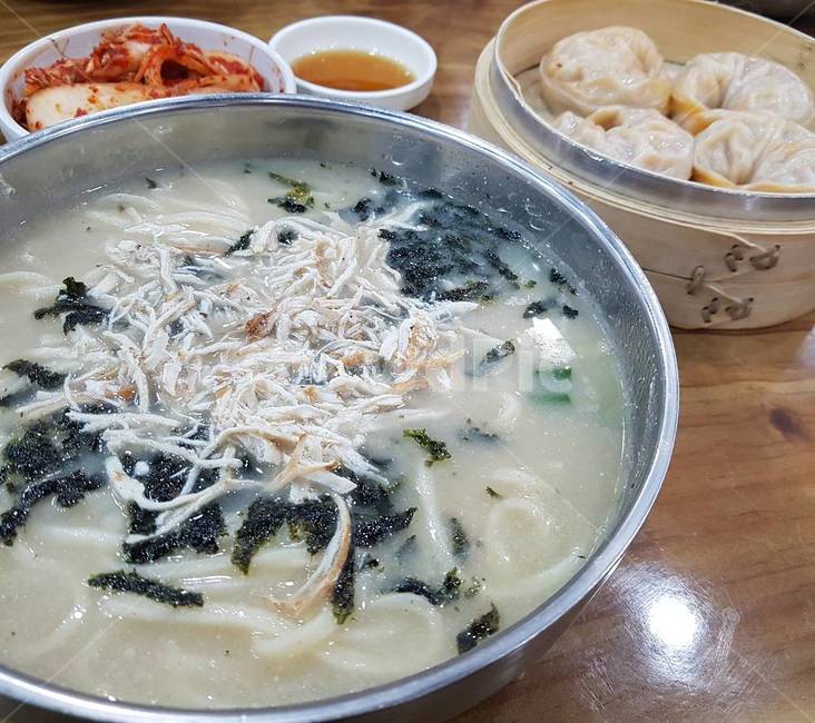 음식,식사,칼국수,만두,닭칼국수,요리