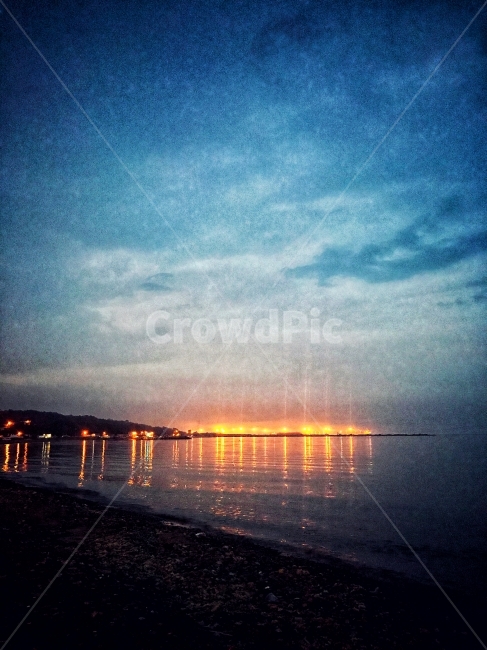 바닷가,불빛,저녁,하늘,eveningnight,theseashore,seaside,자연,풍경,nature,landscape,해변,바다,beach,sea,야경,밤,nightscape,night,water,물,waterfront,워터 프론트,port,포트,pier,교각