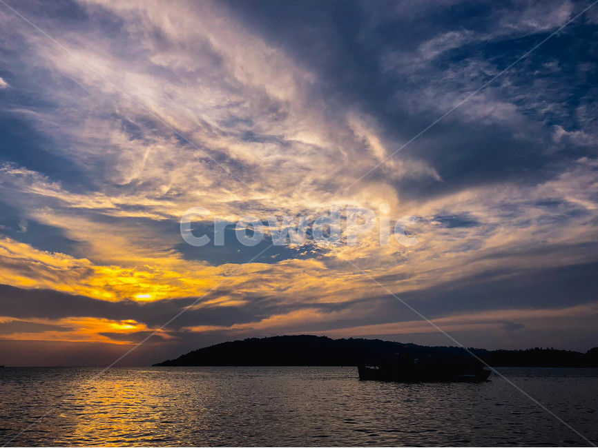 일몰,석양,바다,저녁,sunset,sea,beach,twilight,말레이시아,코타키나발루,워터프론트,따뜻함,warm,malaysia,kotakinabalu,waterfront,자연,풍경,nature,landscape,해외,외국,세계,foreign,oversea,world,세계자연풍경,해외자연풍경,외국자연풍경,world nature landscape,outdoors,옥외,sky,하늘,dusk,황혼,dawn,새벽,red sky,붉은 하늘,land,땅