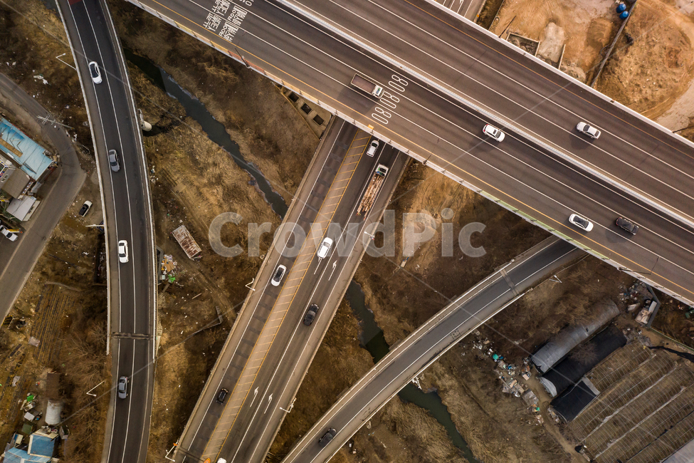 도로,고속도로,교통,자동차,길,인터체인지,ic,자유로,일산,시원한,뚫린,곡선,직선,복잡한,정리된,달리는,질주,경로,항공촬영,드론,평면,아스팔트,차선,질서,규칙,나뉘다,나누어지다,나눔,합류,분리,체계,포장도로,교통,교통수단,traffic,transportation