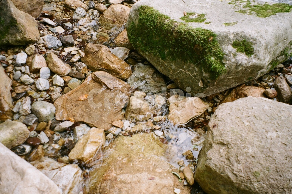 필름,자연,시냇물,계곡,돌,자연,풍경,nature,landscape,rubble,파편,slate,슬레이트