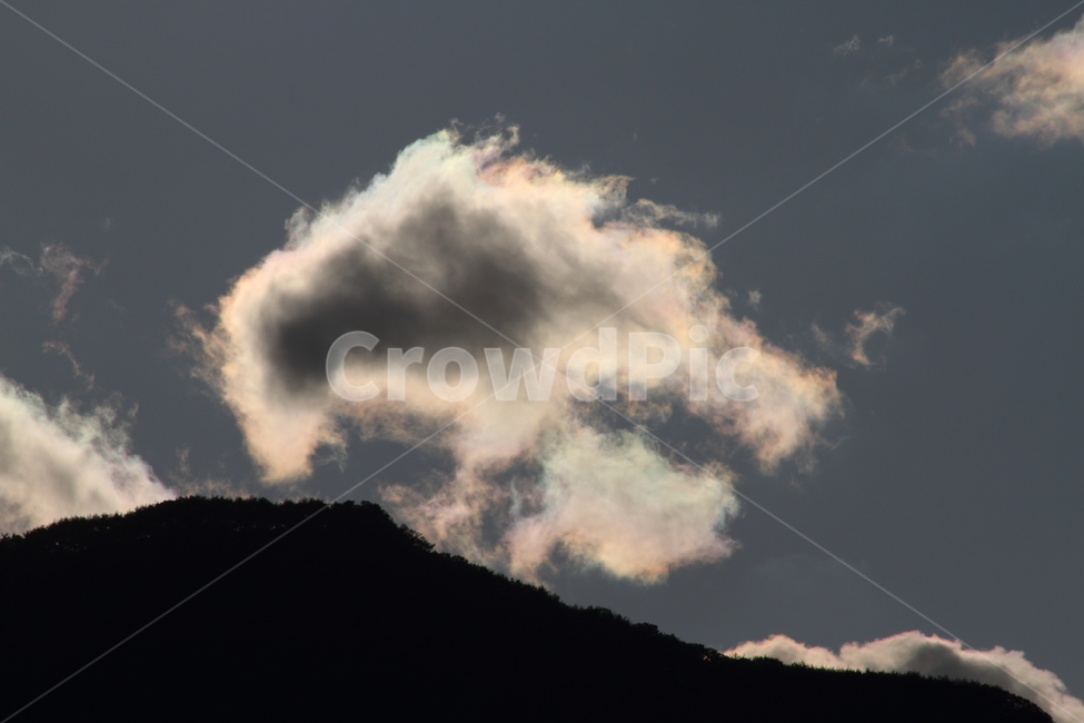 구름,새모양,산,하늘,cloud,자연,풍경,nature,landscape,weather,날씨,outdoors,옥외,cumulus,적운,sky