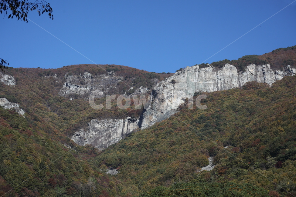 천황산,가을,산,바위,mountain,자연풍경,영남알프스,자연,풍경,nature,landscape,한국자연풍경,한국자연경관,korea nature landscape,outdoors,옥외,cliff,낭떠러지