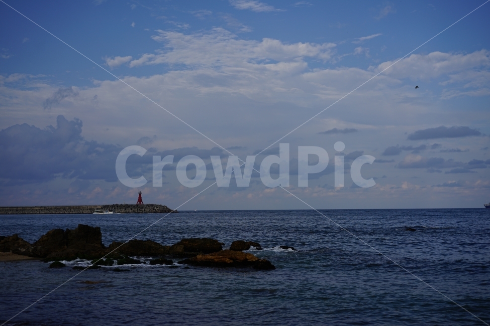 바다,하늘,동해,등대,묵호,한국,파란,풍경,야외,자연,풍경,nature,landscape,한국자연풍경,한국자연경관,korea nature landscape,등대,lighthouse,building,건물,architecture,건축물,tower,탑