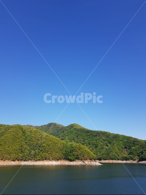 강,댐,호수,lake,자연,식물,하늘,파란,국내,강원도,시골,country,landscape,skyline,산,mountain
