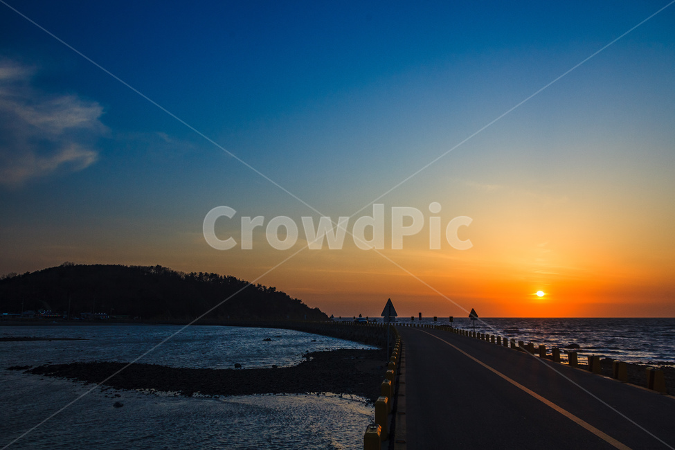 도로,일몰,휴가,하늘,바다,잠진도,자연,풍경,nature,landscape,한국자연풍경,한국자연경관,korea nature landscape,해변,바다,beach,sea,야경,밤,nightscape,night,road,outdoors,옥외,highway,고속도로,freeway,고속 도로