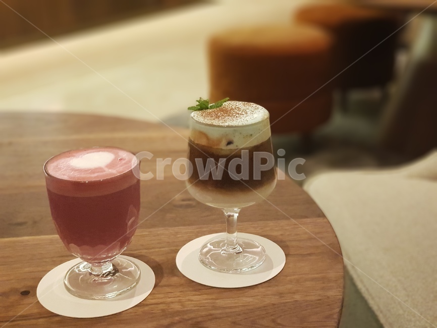 커피,민트라떼,민트초코라떼,레드라떼,핑크라떼,까페,커피,카페,coffee,cafe