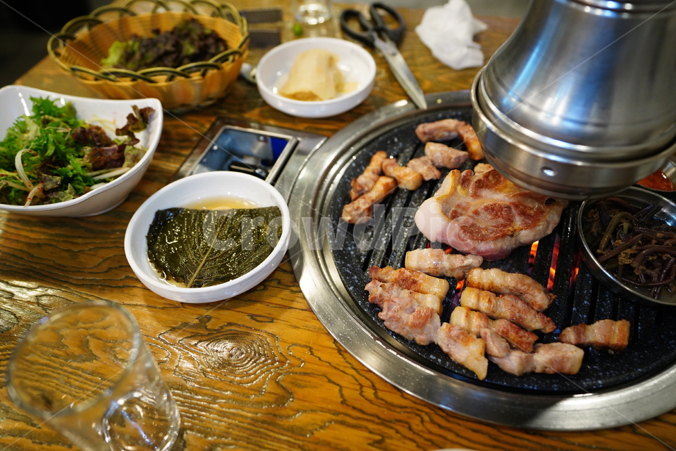 삼겹살,한식,고기,육류,육식,술안주,안주,먹거리,푸드,돼지,식사,구이,food,음식,식재료,요리,food,cook,meal,dishes,food reserves