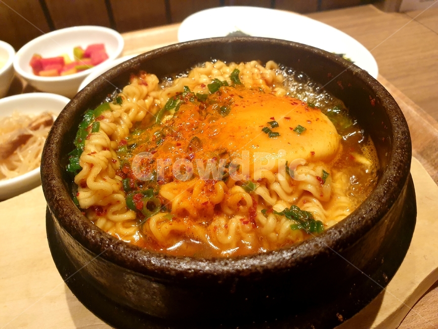 food,음식,한식,부대찌게,meal,koreanfood,찌게,soup,저녁,dinner,식사,한국음식,라면,ramen