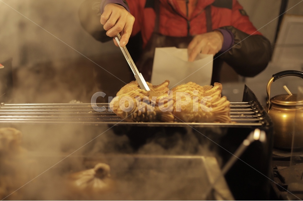 서울,야경,추억,붕어빵,겨울,겨울,계절,winter,season,음식,식재료,요리,food,cook,meal,dishes,food reserves,디저트,간식,후식,dessert,snack