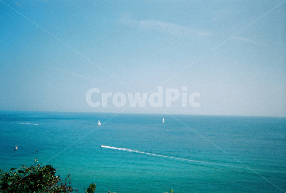 제주도,바다,푸른,배,하늘,푸른하늘,필름,자연,풍경,nature,landscape,outdoors,옥외,land,땅,ocean,대양,sea,water,물,shoreline,해안선