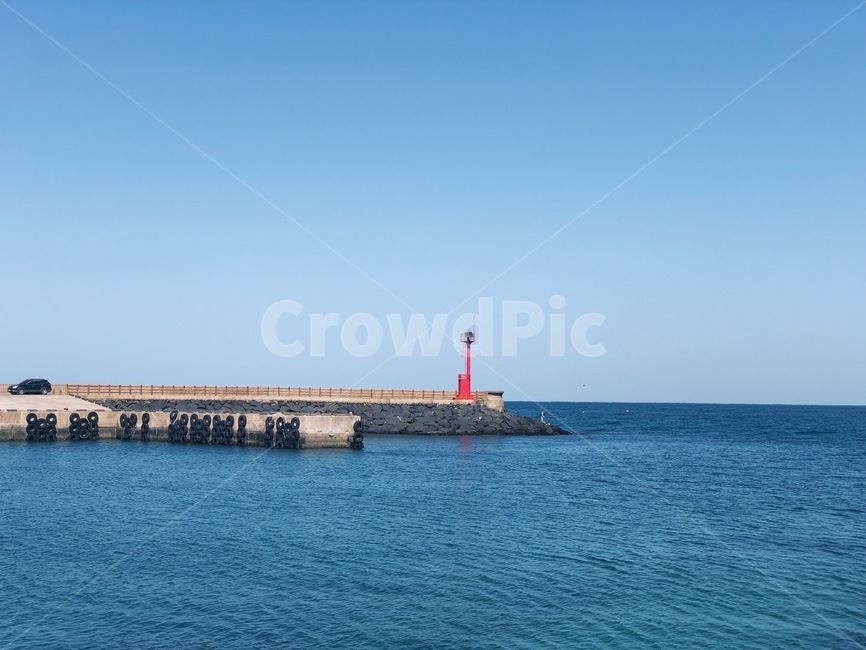 바다,등대,제주도,겨울,수평선,등대,lighthouse,제주도,jeju,jeju island,architecture,건축물,building,건물,tower,탑