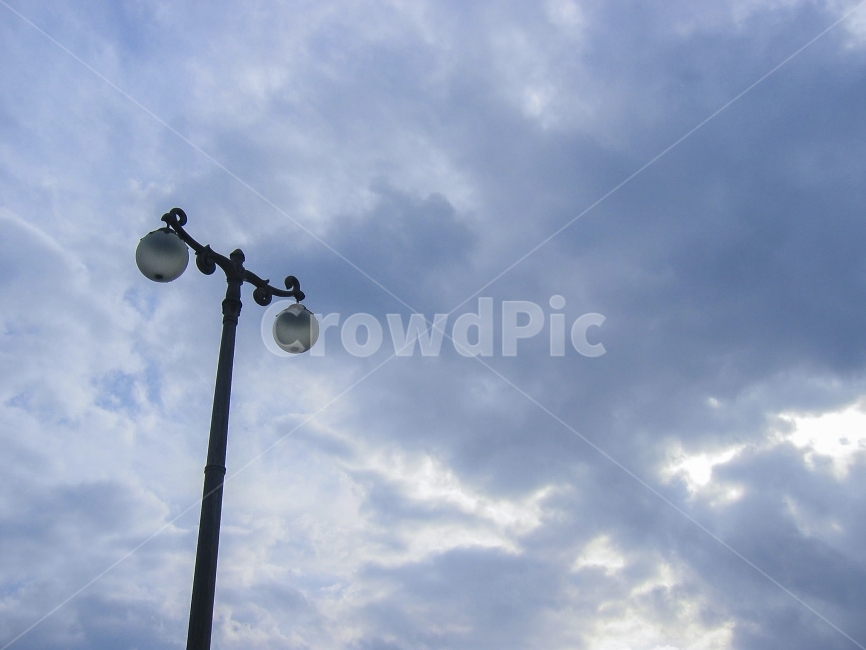 하늘,구름,가로등,푸르름,blueish,자연,풍경,nature,landscape,lamp post,램프 포스트
