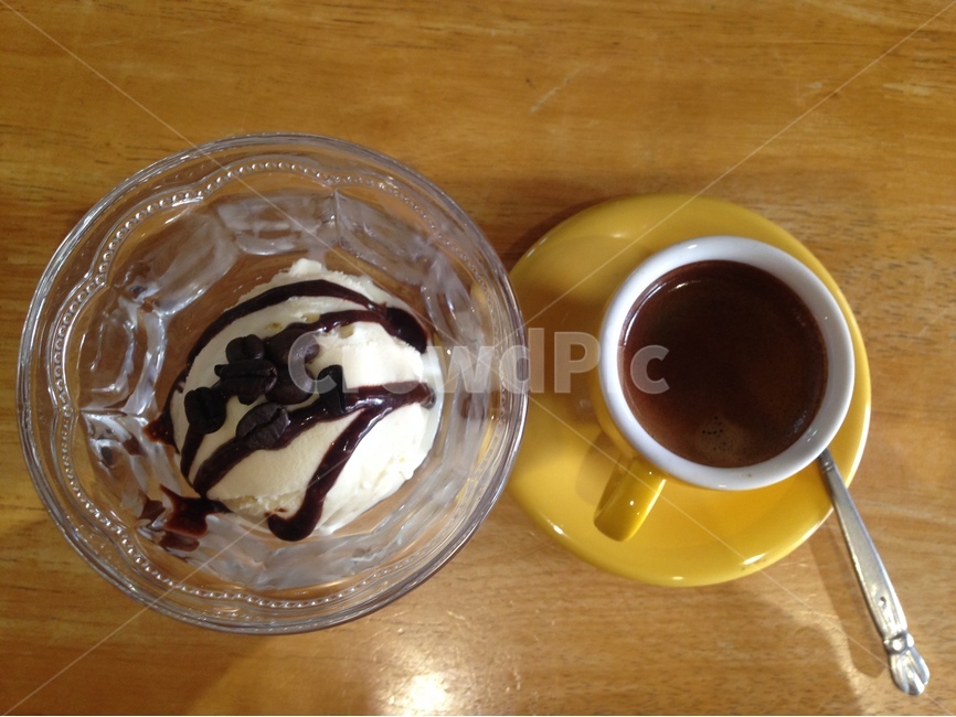 커피,아이스크림,휴식,여유,초코시럽,음식,식재료,요리,food,cook,meal,dishes,food reserves,디저트,간식,후식,dessert,snack,커피,카페,coffee,cafe