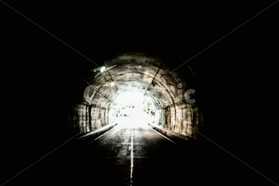 터널,빛,희망,우울,일본,교통,교통수단,traffic,transportation,tunnel