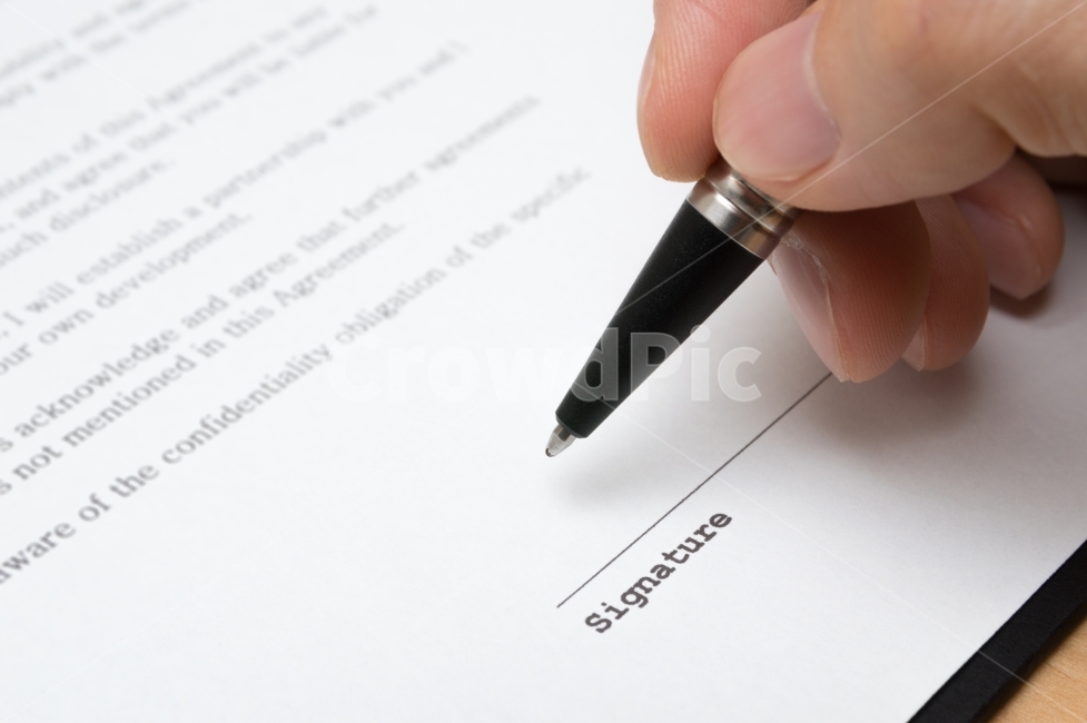 studio,right to decide,signature,documents,document,concept,sign,office,conclusion,background image,file,paper,directing photo,Cooperation,pen,company,communication,image,tension,partnership,agreement,business,contract conclusion,decision,work,contract,ba