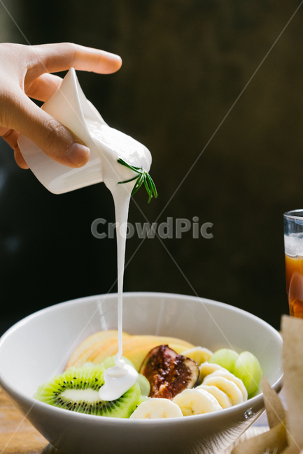 음식,디저트,푸드스타일링,요거트,과일,키위,바나나,무화과,사과,청포도,커피,카페,샐러드,foodphotograpy,food,foodphotography,cafe,사람,인물,인간,human,person,신체일부,몸,body,음식,식재료,요리,food,cook,meal,dishes,food reserves,과일,열매,fruit,감성,sensible,feeling