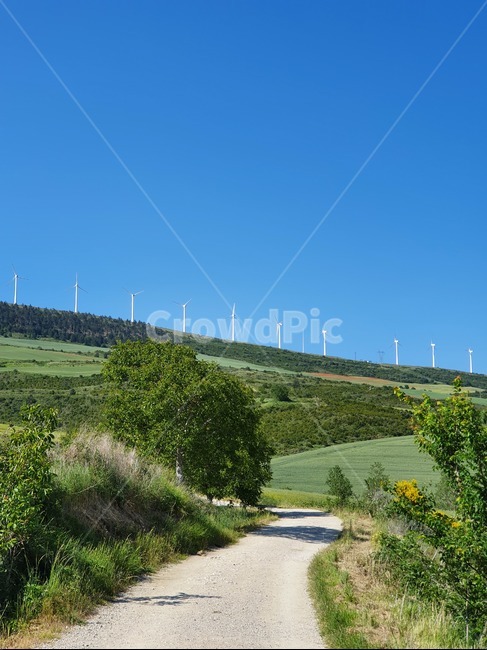 산티아고데콤포스텔라,까미노,풍력발전기,파란하늘,santiagodecompostella,camino,windgenerator,bluesky