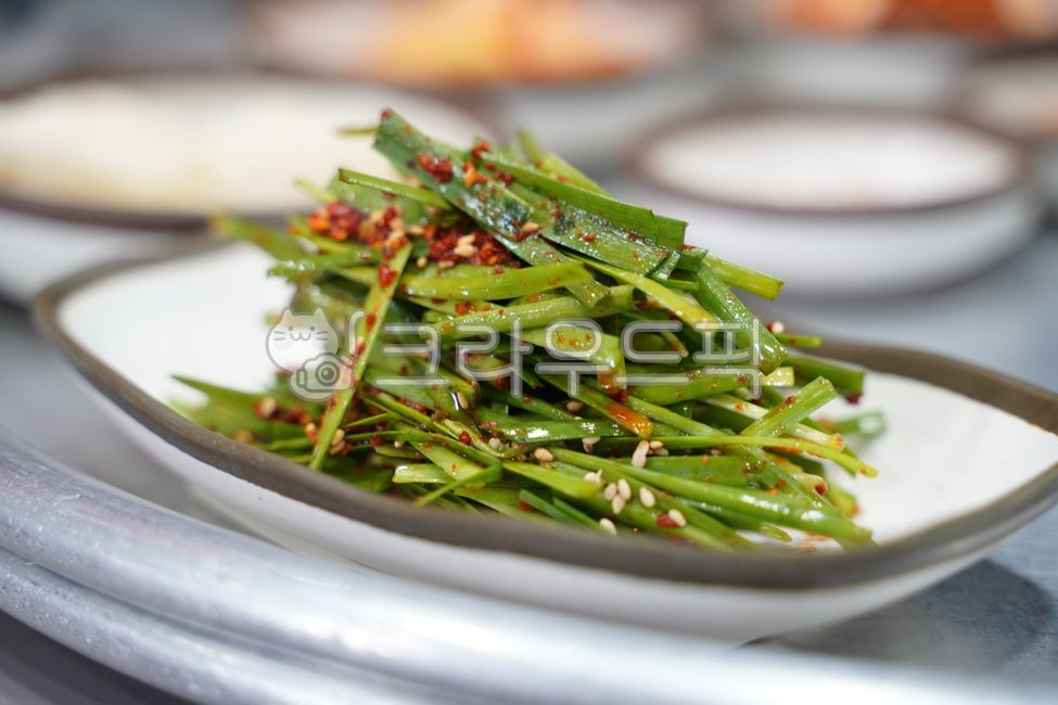 Red pepper powder,chive salad,pickled vegetables,chives,salad,jeongguji,vegetables,chives