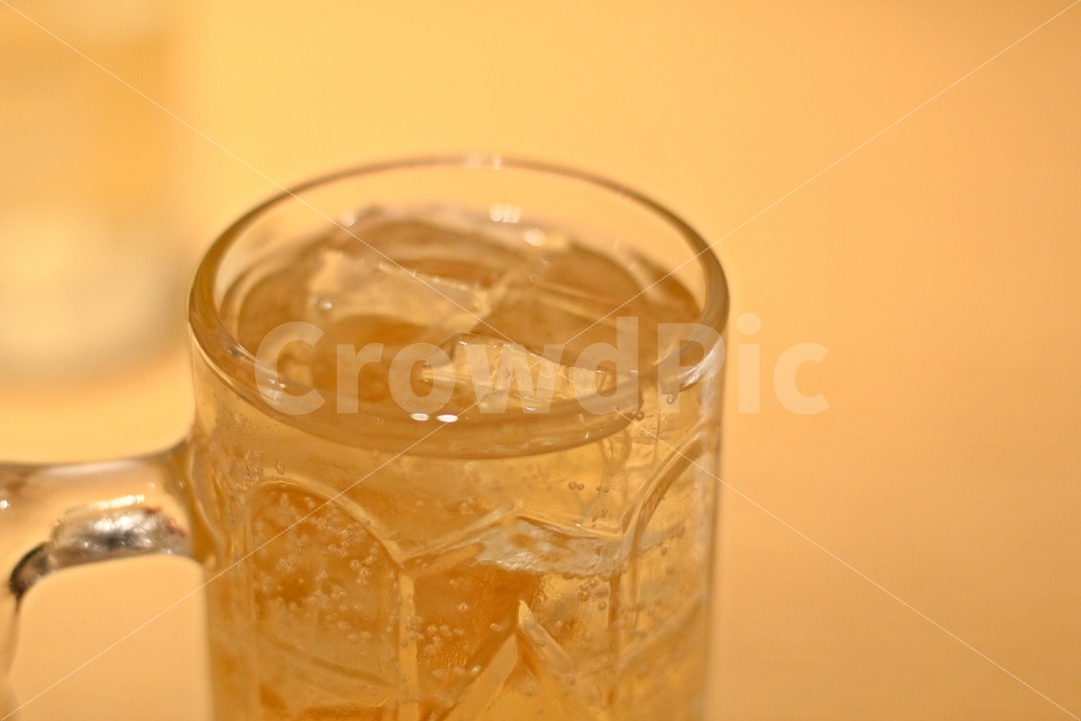 하이볼,술,음료,마시다,탄산,한잔,한컵,손잡이컵,시원한,음료수,drink,beverage