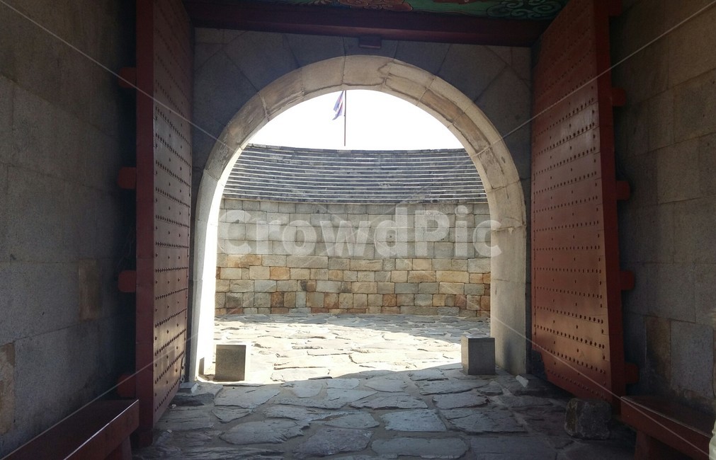 고궁,한국전통,전통가옥,korea,대문,화성,전통,전통건축,수원,수원화성,장안문,고건축,옹성,건축물,외부,건물외관,한국전통,한국문화,korean traditional,korean culture