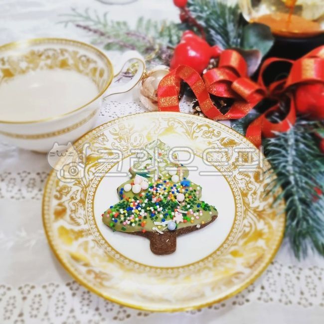 Christmas Cookies,home decor,Pretty Christmas Cookies,sweets,tree shaped cookies,christmas,food