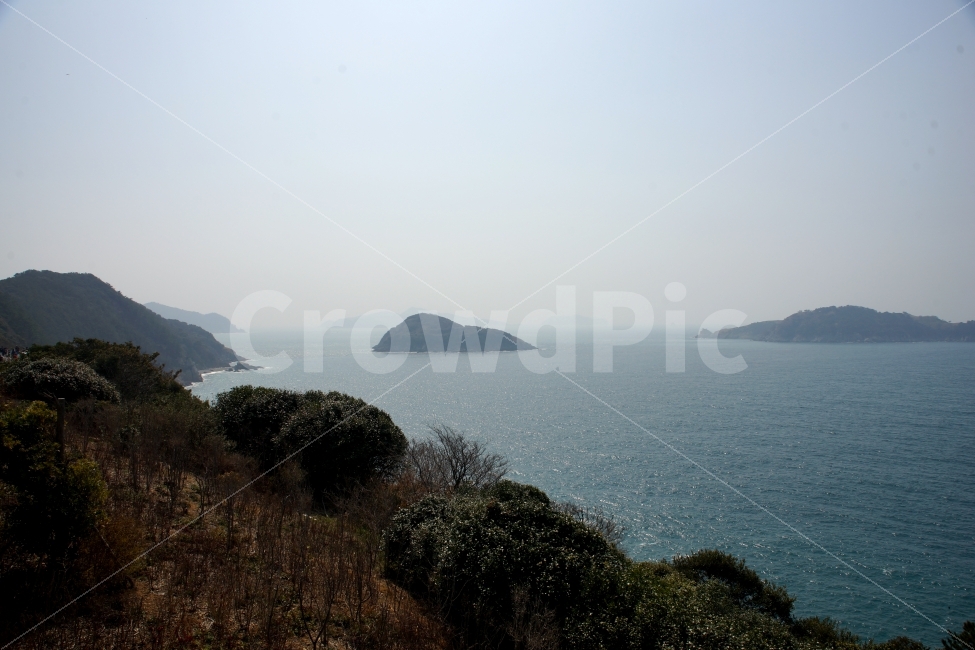경남통영,장사도,무인도,바다,평온함,자연,풍경,nature,landscape,한국자연풍경,한국자연경관,korea nature landscape,outdoors,옥외,land,땅,water,물,shoreline,해안선,ocean,대양,sea,coast,연안,island,섬