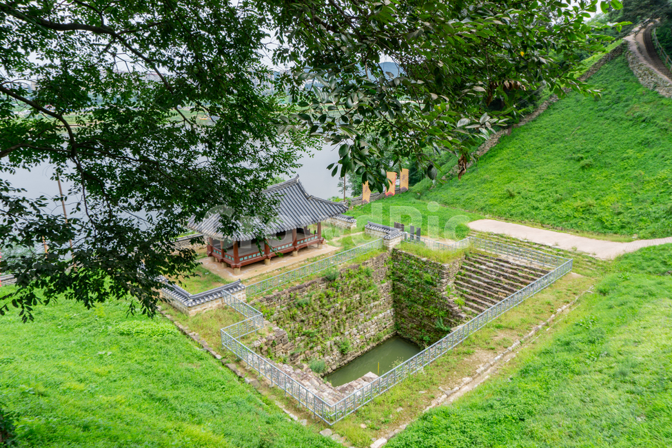 공주공산성연지,만하루,공주,백제,문화재,유적지,유네스코,세계유산,문화유산,우물,연못,공산성,랜드마크,landmark,tourist attraction,한국랜드마크,한국관광지,한국명소,korea landmark,korea tourist attraction