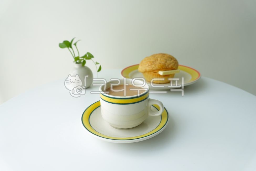 English breakfast,Hong Kong style milk tea,Earl Grey,milk tea,English breakfast,Hong Kong style milk tea,tea,Earl Grey