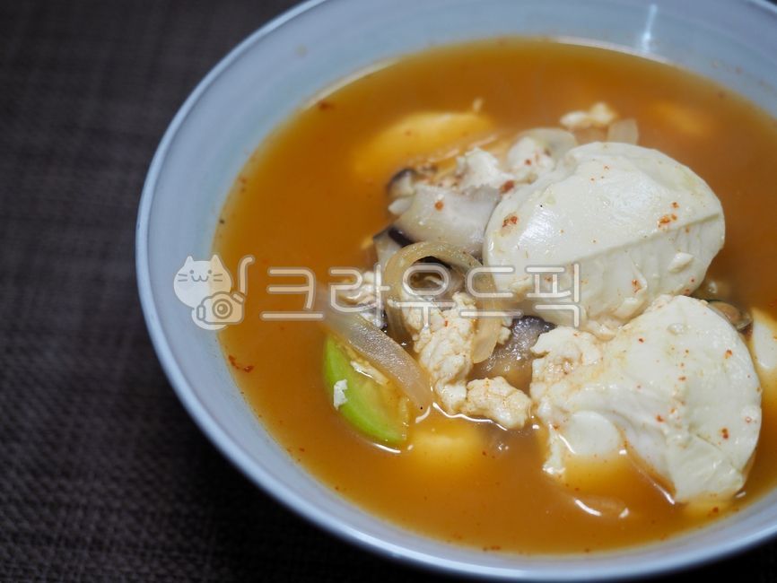 순두부찌개,찌개,매운음식,순두부,식사,요리,반찬,softtofu,cooking,두부,두부요리,한국음식,식품,한식,음식,tofu,koreanfood,food,wellbeing,asianfood,dish