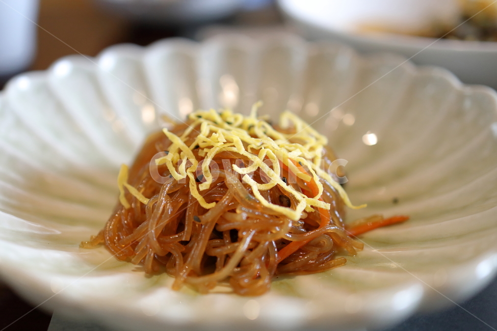 plant,한정식,잡채,기본셋팅,접시,음식,식재료,요리,food,cook,meal,dishes,food reserves,한식,한국음식,한국요리,korean food,korean dishes,korean meal,korean cook