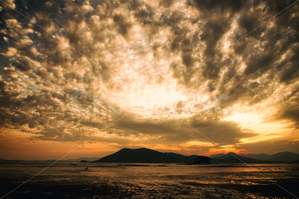 자연,풍경,풍경사진,태양,해,일몰,산,산맥,바다,만,갯벌,하늘,구름,nature,landscape,sun,sunset,mountain,sea,bay,sky,cloud,자연,풍경,nature,landscape,실루엣,그림자,silhouette,shadow,outdoors,옥외,sunlight,햇빛