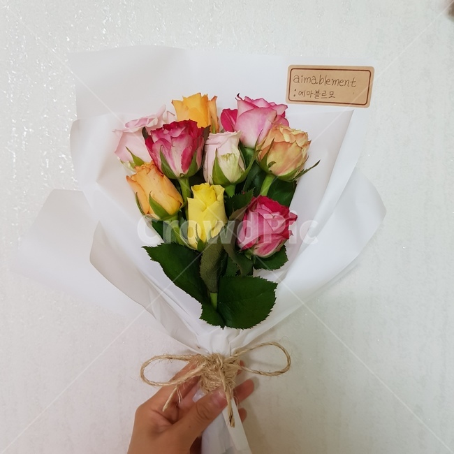 핸드메이드,핸드메이드꽃다발,꽃다발,장미,직접포장,감성,장미꽃